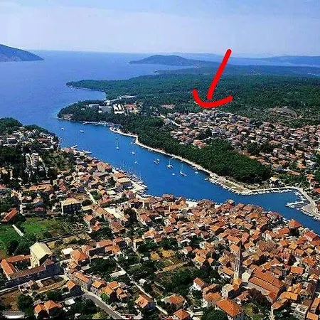 Severin Mrsic * Stari Grad (Hvar)